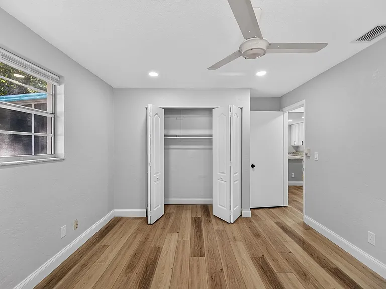 791 Lindenwood Cir E — Photo 25