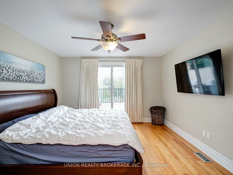 77 Logan Ave — Photo 19