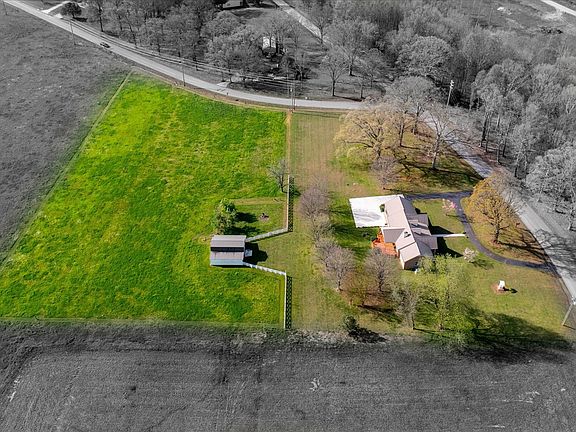 5th image of 306 Farrar Hill Rd