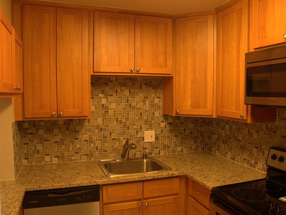 1st image of 2207 Hastings Dr #73