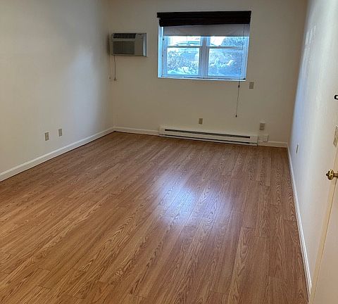 2nd image of 115 Clifton St APT 2