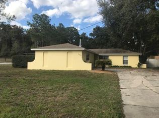 1825 Spring Lake Rd, Fruitland Park, FL 34731