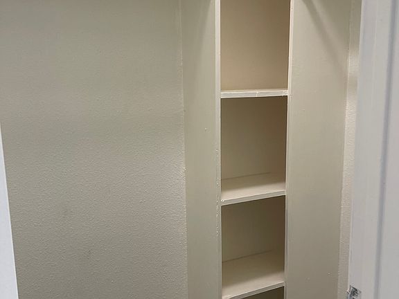 3rd image of 1300 Bagby Ave #1