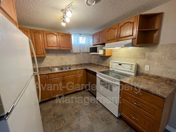 5th image of 10803 50th St NW #Basement