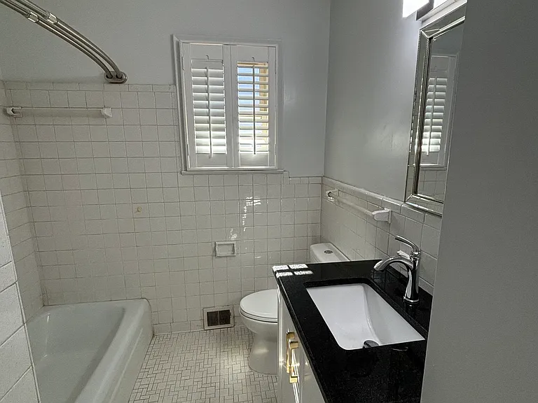 480 W Main St #B-3 — Photo 10