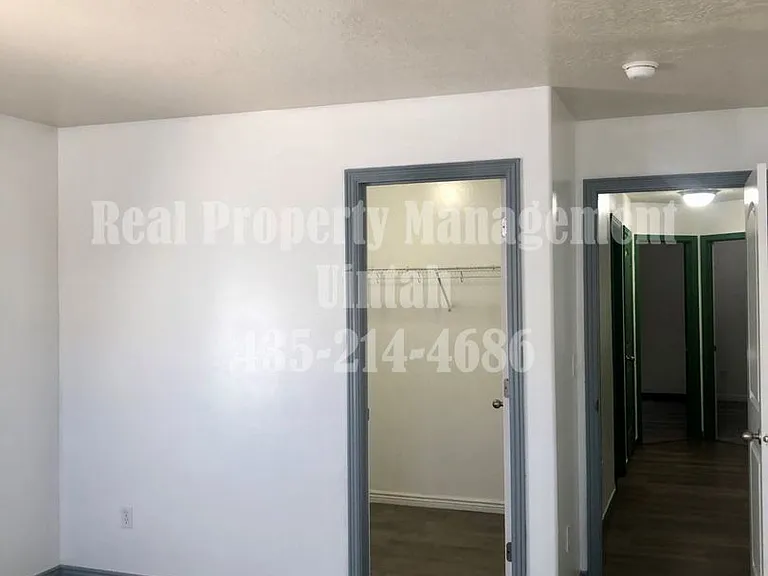 664 S 410 E #C — Photo 25
