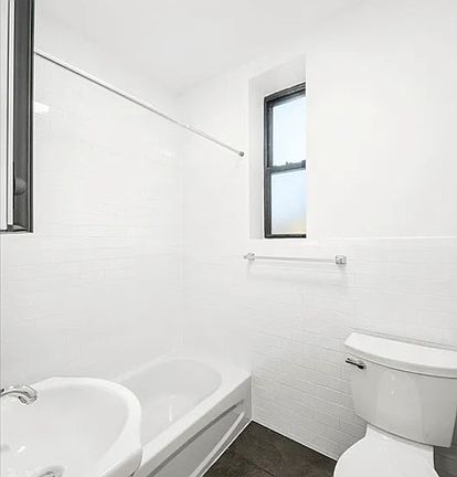 4th image of 61 Atlantic Ave APT 3