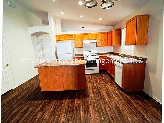 3rd image of 8419 S Mount Elise Rd