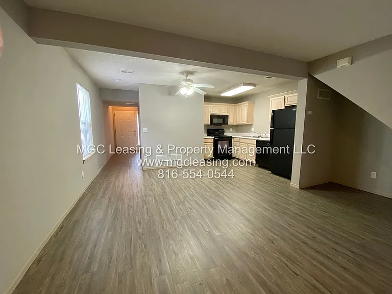 908 Garden Way #914 — Photo 16