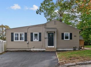 4 Overview Dr, Coventry, RI 02816