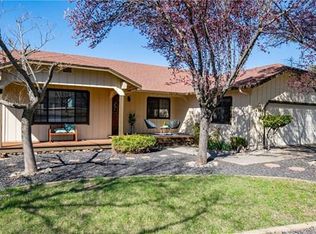 16909 Greenridge Rd, Hidden Valley Lake, CA 95467