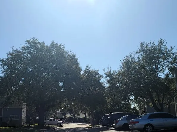 1050 Wayne Ave, New Smyrna Beach, FL 32168