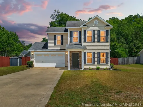 1213 Screech Owl Dr, Hope Mills, NC 28348