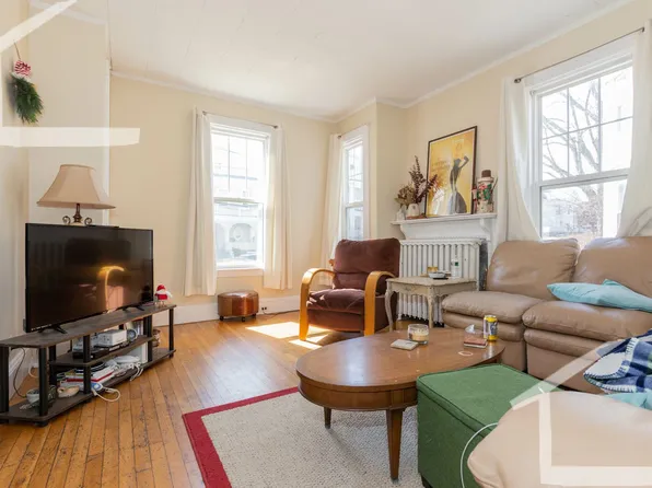 19 Bennett St #1, Brighton, MA 02135