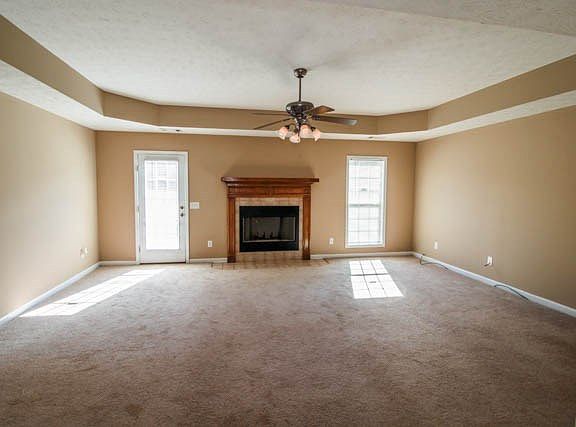 3rd image of 15 Redwood Dr