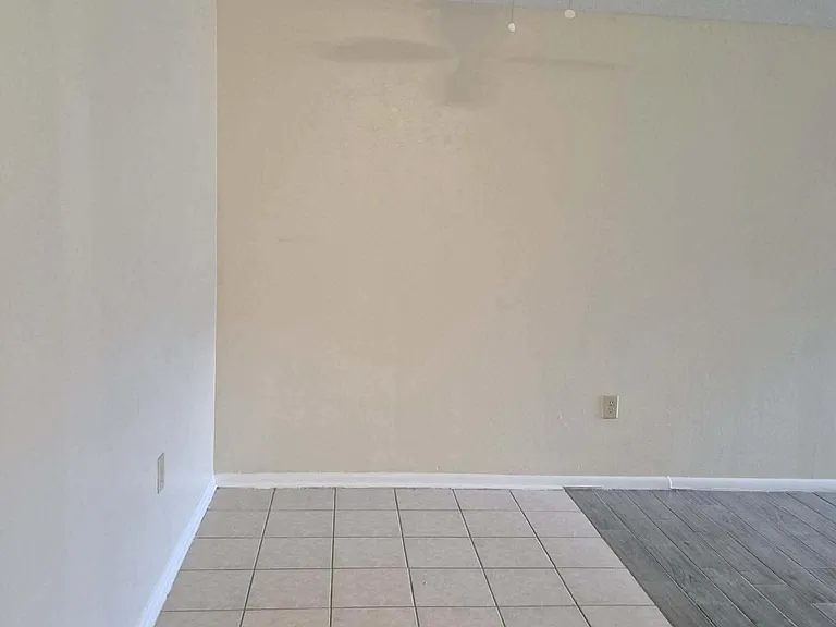 603 Sunset Ln #5 — Photo 5