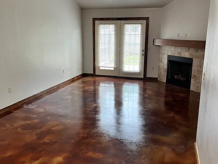 2417 W 22nd Ave — Photo 3