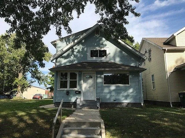 1630 S William St — Photo 1