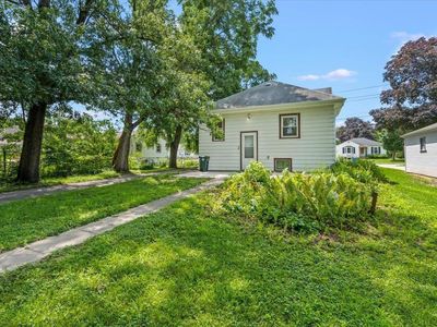 628 W Parker St, Waterloo, IA, 50703