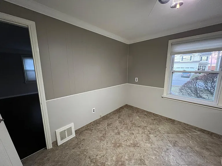 1528 Woodrow Ave — Photo 16