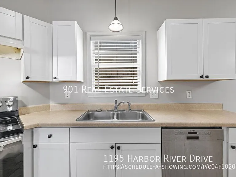 1195 Harbor River Dr — Photo 10