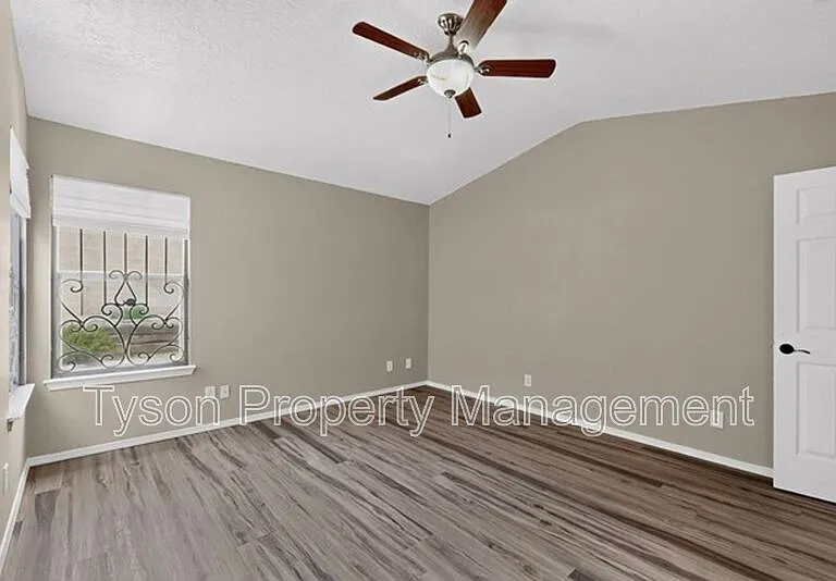 1409 Stoneway Dr NW — Photo 13