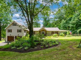 5936 Glen Rd, Coopersburg, PA 18036