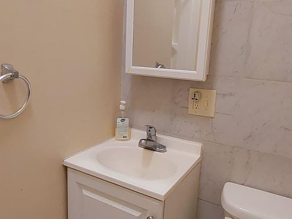 5th image of 22 Liberty Ave #2A