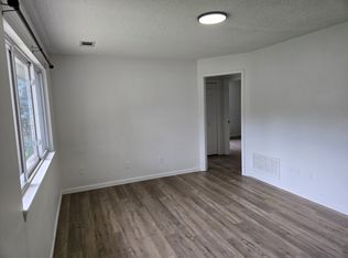 10820 W 57th St #1, Shawnee, KS 66203