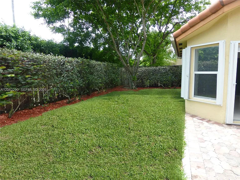 11236 NW 58th Ter — Photo 22