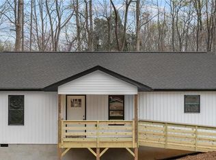 3072 Little Creek Rd, Thomasville, NC 27360