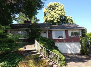 8035 Crest Dr NE, Seattle, WA 98115