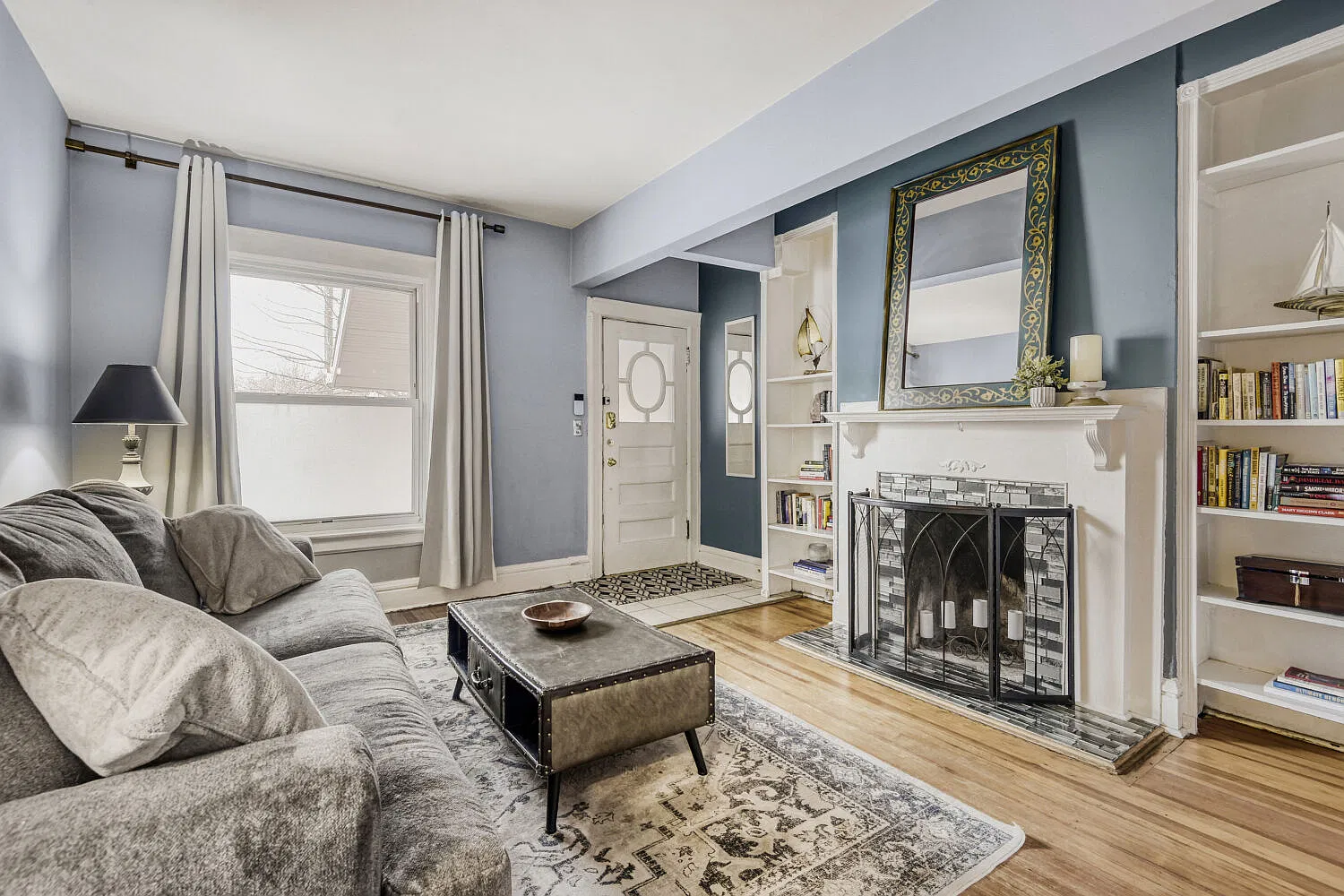 1 bed, 1096 sqft, $2,400 — Photo 3