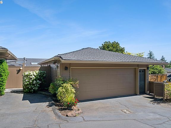 2nd image of 50 Condolea Ct