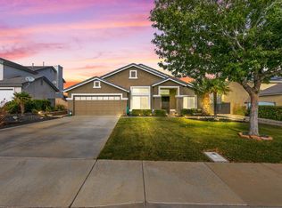 6811 Teasdale St, Lancaster, CA 93536