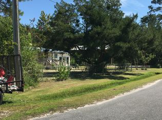 723 Welborn Rd, Carrabelle, FL 32322