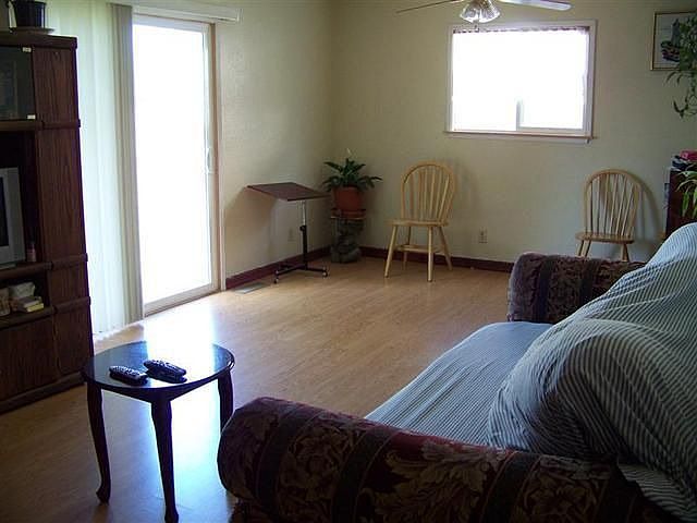 2nd image of 634 Murphy Ave