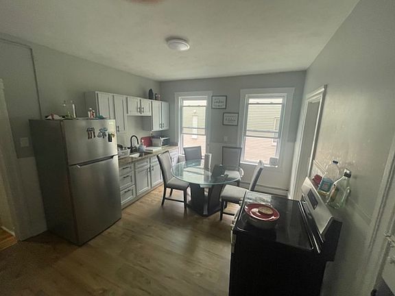 3rd image of 50 Hollywood St #2