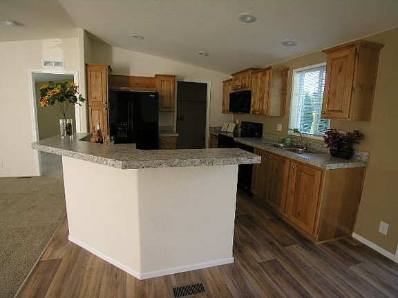 5th image of 2319 108th Street Ct E #7