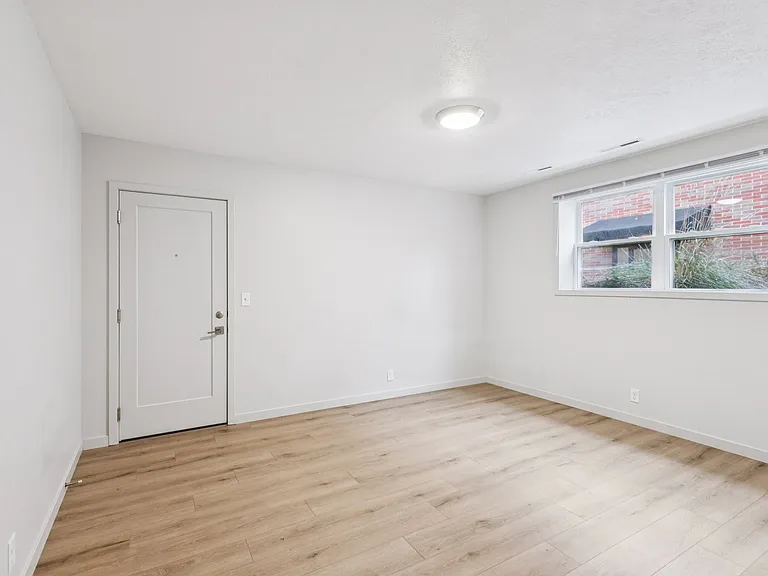 4605 & 4609 California St #4609-1 — Photo 24