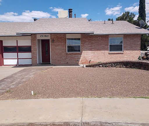 2nd image of 15360 Woodhill Ct