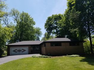 905 Osterman Ave, Deerfield, IL