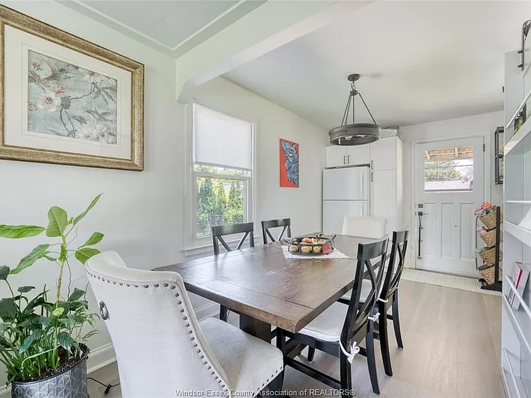 4062 Roseland Dr E — Photo 10