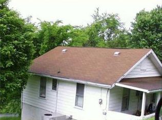 5317 Irvin Rd, Huntington, WV 25705