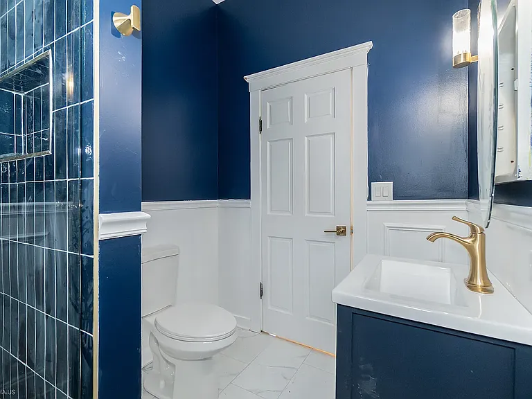 1711 W Henderson St #2 — Photo 18