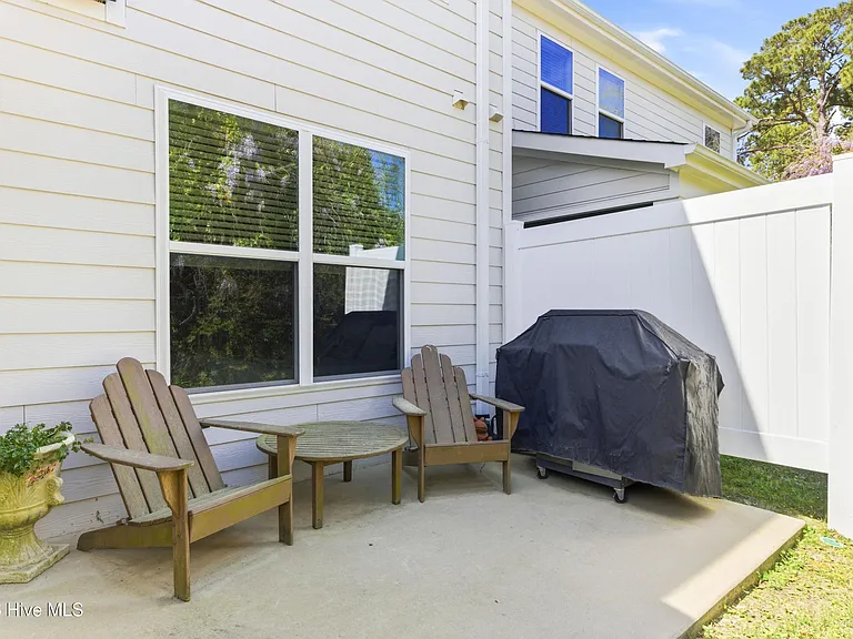 4406 Finch Ln — Photo 34