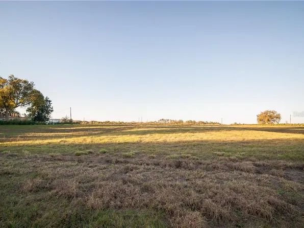 32885 Michigan Ave, San Antonio, FL 33576