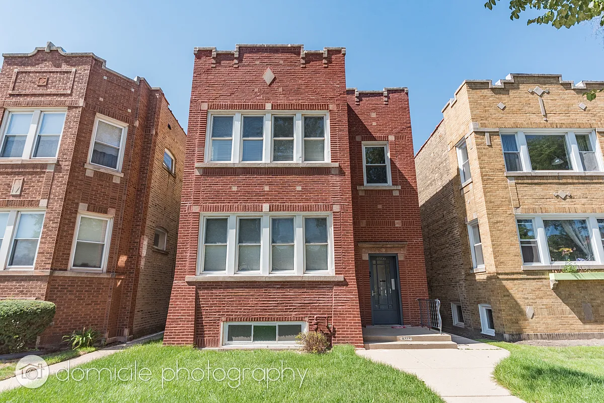 3 bed, 1300 sqft, $2,250 — Photo 1
