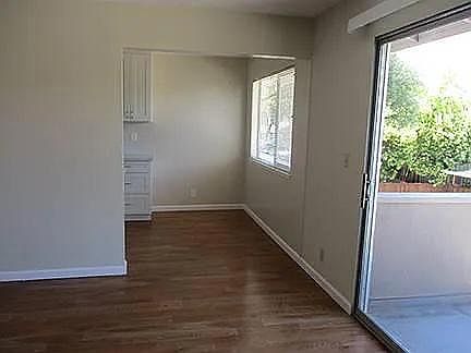 2nd image of 1722 Whitwood Ln #4