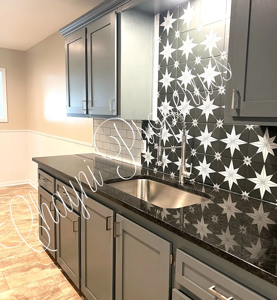 810 E Lamar St — Photo 3